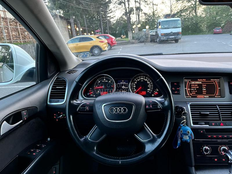 Audi Q7 3.0 TDI S-LINE/LED