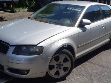 Audi A3 2004 -  kompletan auto u delovima