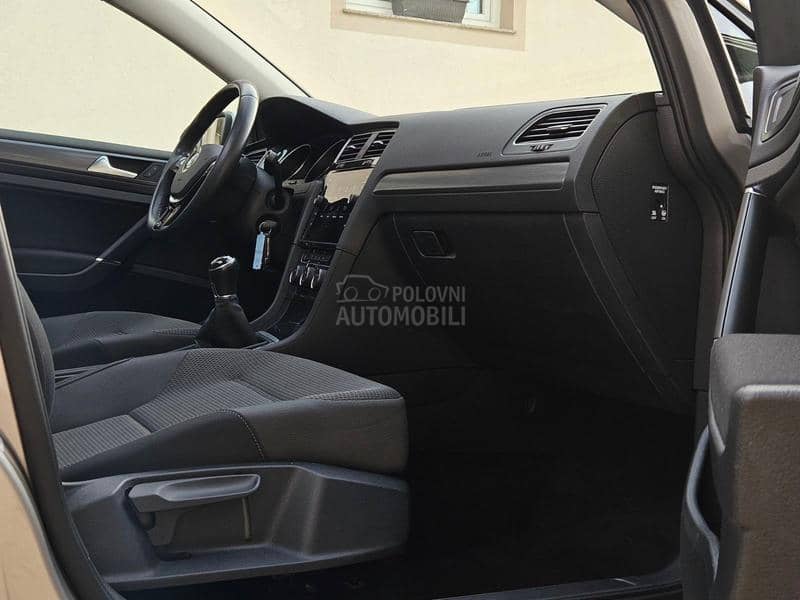 Volkswagen Golf 7 1.6TDi Highline Pano