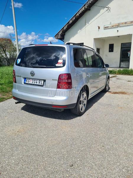 Volkswagen Touran Boce do 2032