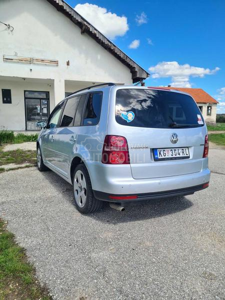 Volkswagen Touran Boce do 2032