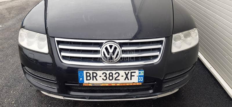 Volkswagen Touareg 2005 -  kompletan auto u delovima