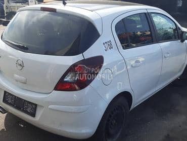 Opel Corsa D 2010 -  kompletan auto u delovima