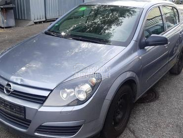Opel Astra H 2005 -  kompletan auto u delovima