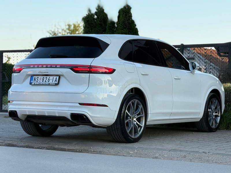 Porsche Cayenne 3.0