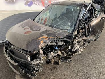 Suzuki Swift 2015 -  kompletan auto u delovima