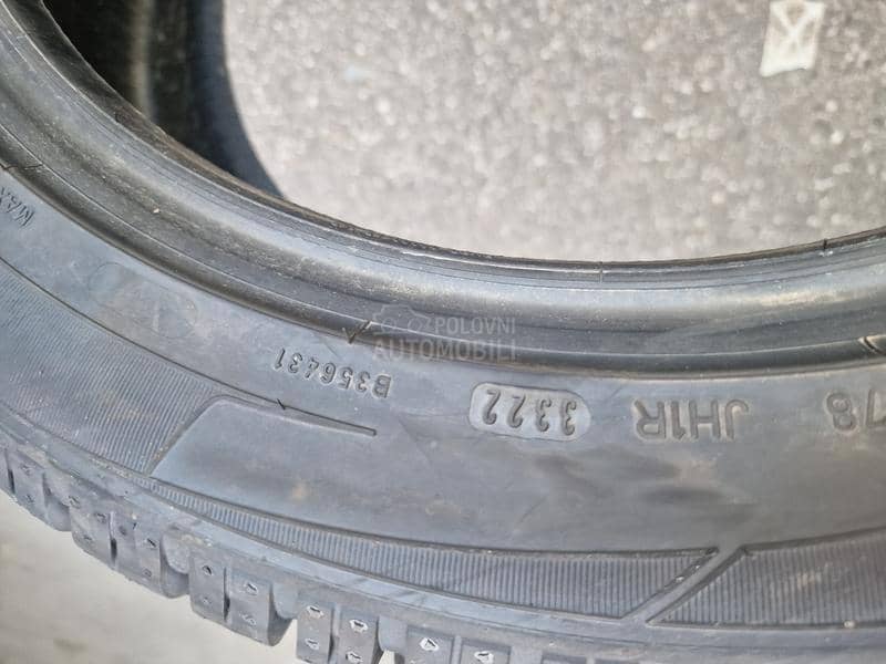 Dunlop 225/50 R18 Zimska