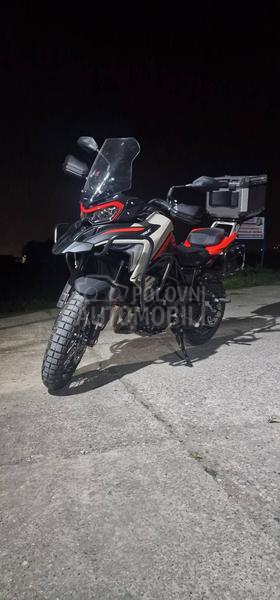 Benelli 702X