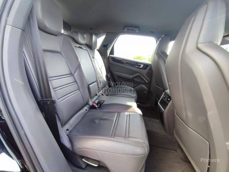 Porsche Cayenne S 3.0