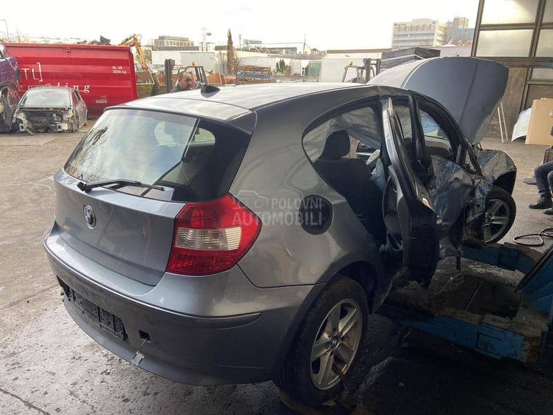 BMW Serija 1 2005 -  kompletan auto u delovima