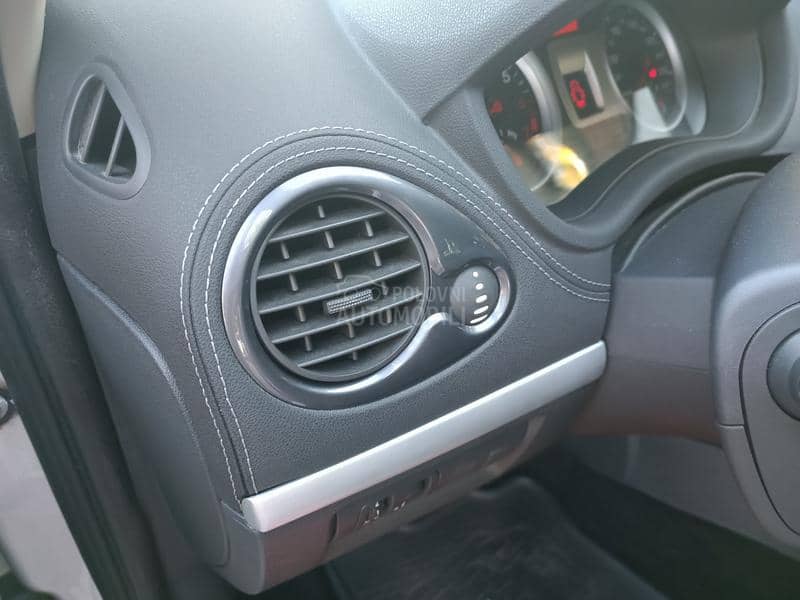 Renault Clio 1.2 20th Edition