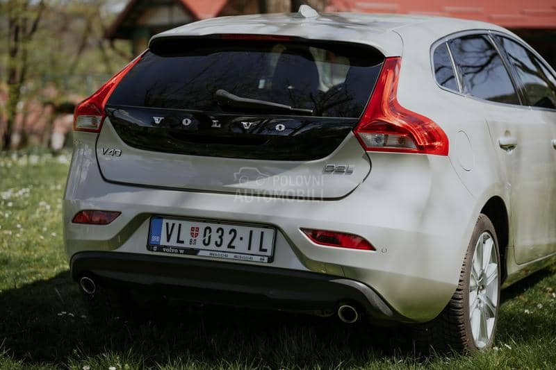 Volvo V40 INSCRIPTION