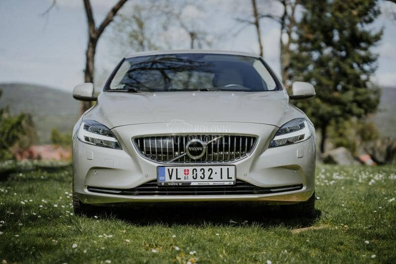 Volvo V40 INSCRIPTION