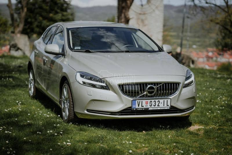 Volvo V40 INSCRIPTION