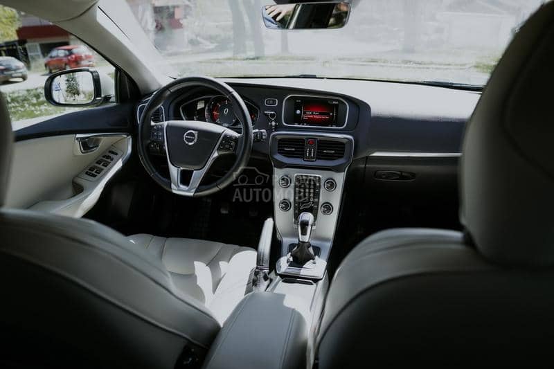 Volvo V40 INSCRIPTION