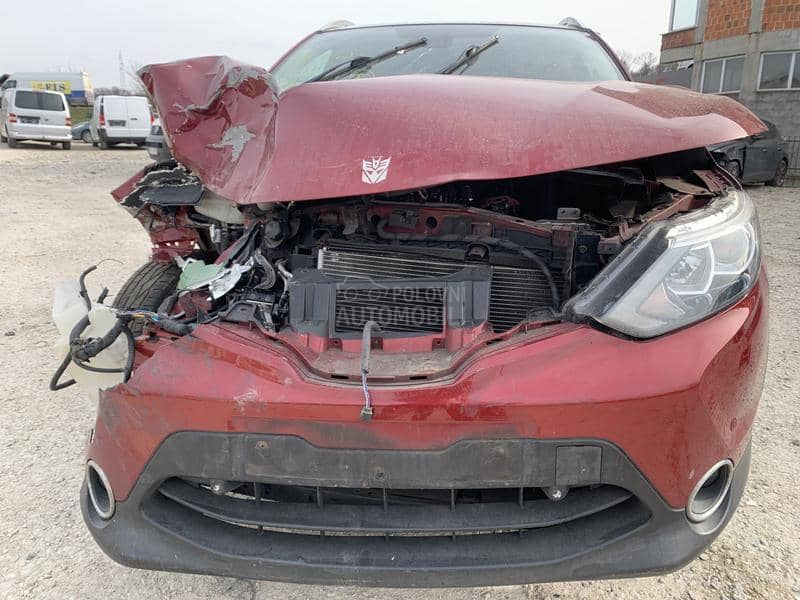 Nissan Qashqai 2015 -  kompletan auto u delovima