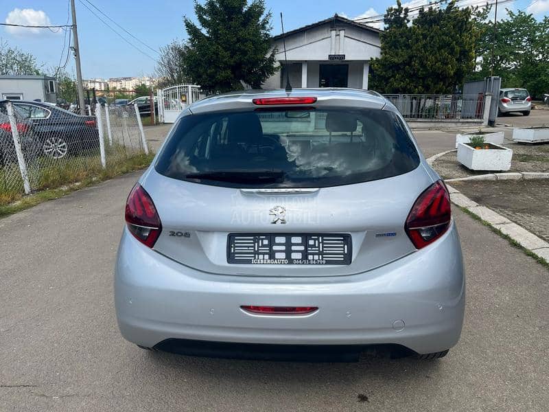Peugeot 208 1.6 Hdi N a v i