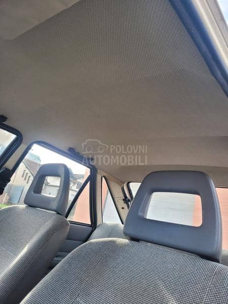 Ford Escort FABRIKA 123 OOO