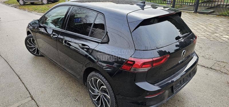 Volkswagen Golf 8 1.0 etsi