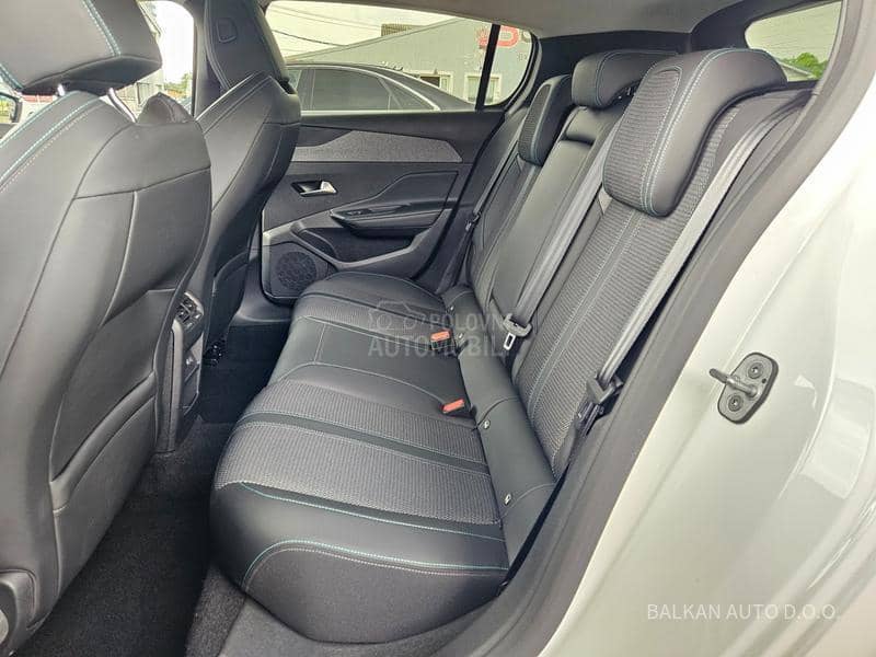 Peugeot 308 1.5 HDI/ALLURE/NAV