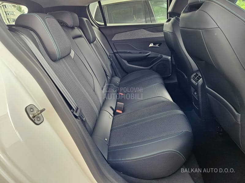 Peugeot 308 1.5 HDI/ALLURE/NAV