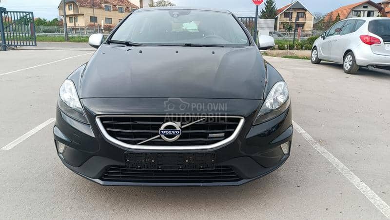 Volvo V40 R Design