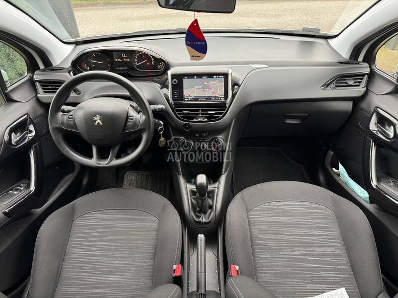 Peugeot 208 BlueHdi premium