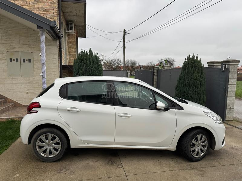 Peugeot 208 BlueHdi premium