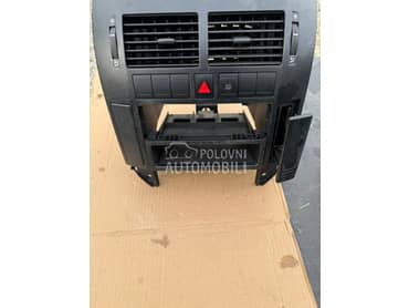 Središnja konzola za Volkswagen Polo od 2002. do 2008. god.