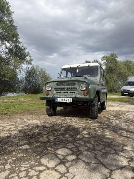 UAZ 200D
