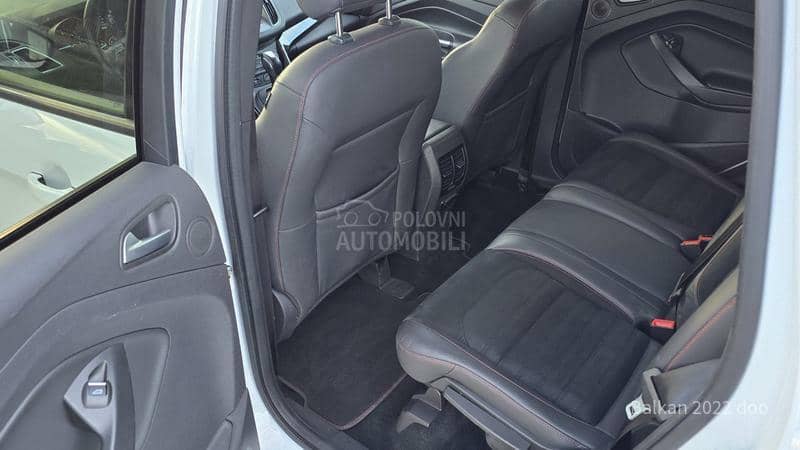 Ford Kuga 2.0 TDCI ST LINE