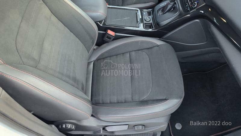 Ford Kuga 2.0 TDCI ST LINE