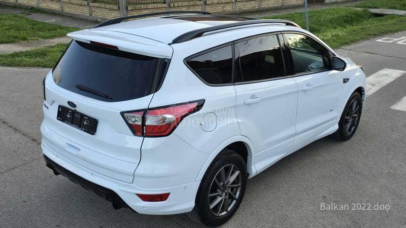 Ford Kuga 2.0 TDCI ST LINE