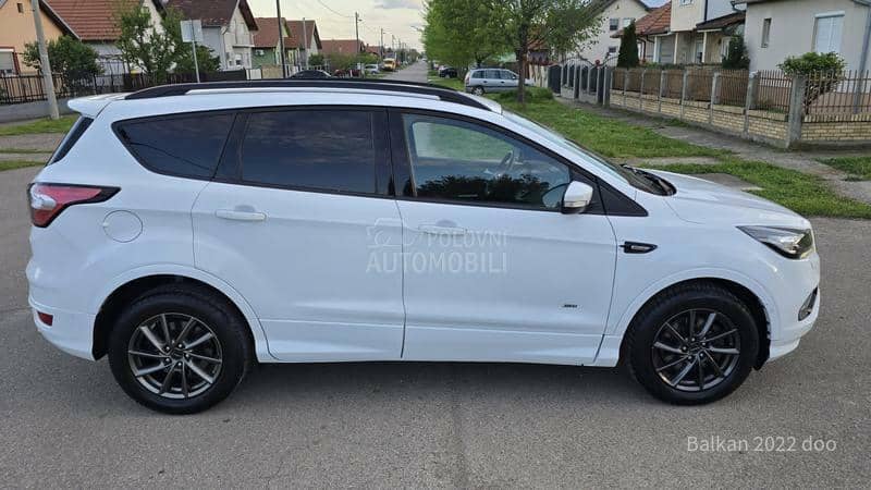 Ford Kuga 2.0 TDCI ST LINE