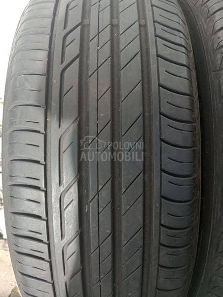 Bridgestone 215/60 R17 Letnja