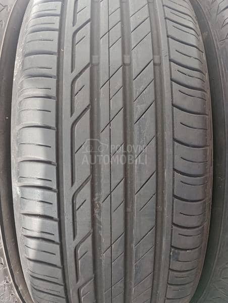 Bridgestone 215/60 R17 Letnja
