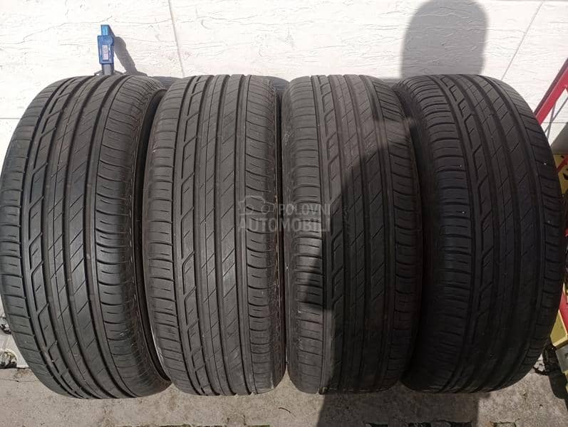 Bridgestone 215/60 R17 Letnja