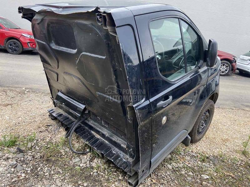 Ford Transit Connect 2015 -  kompletan auto u delovima