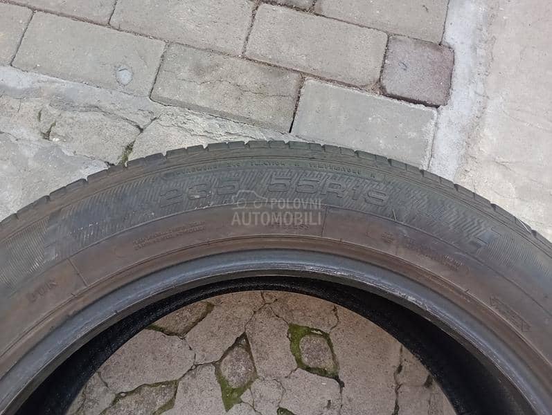 Goodyear 235/55 R19 Letnja