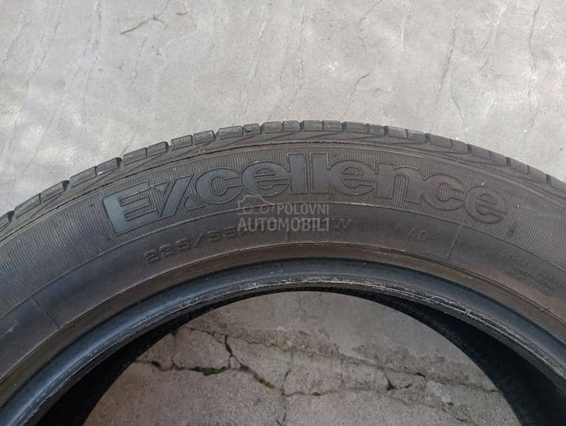 Goodyear 235/55 R19 Letnja