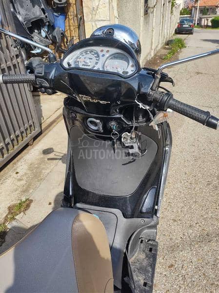 Piaggio Beverly 400cc