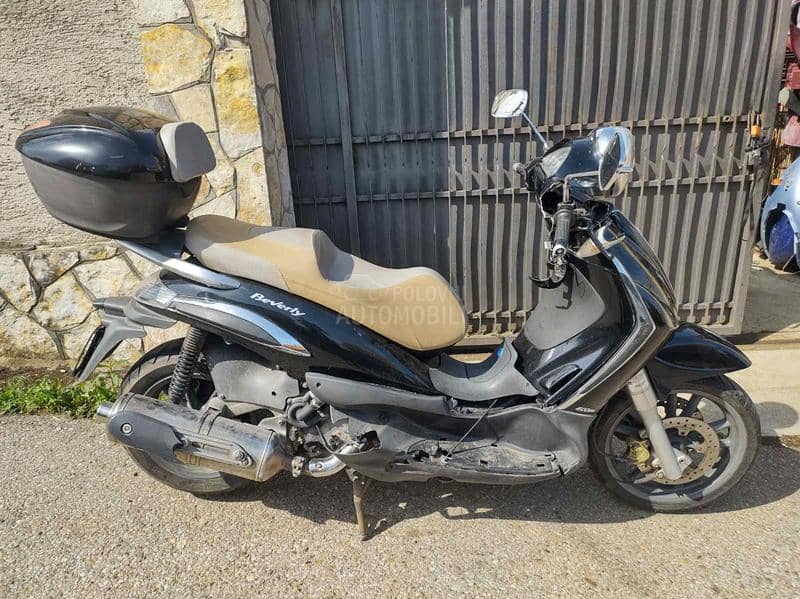 Piaggio Beverly 400cc