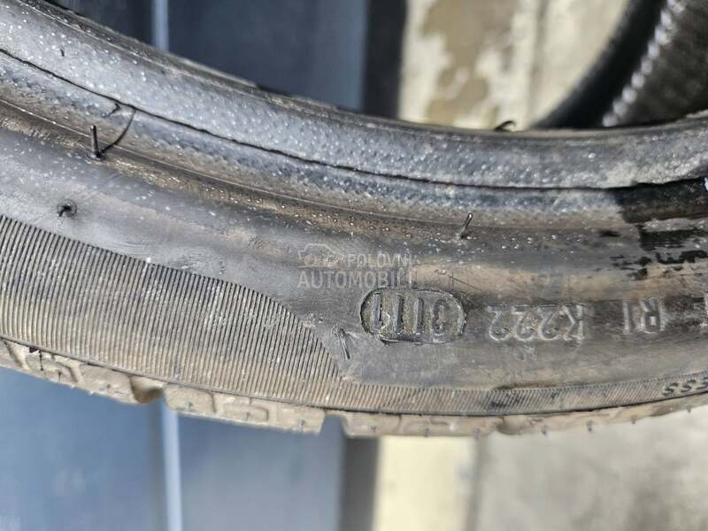 Pirelli 295/30 R19 Zimska