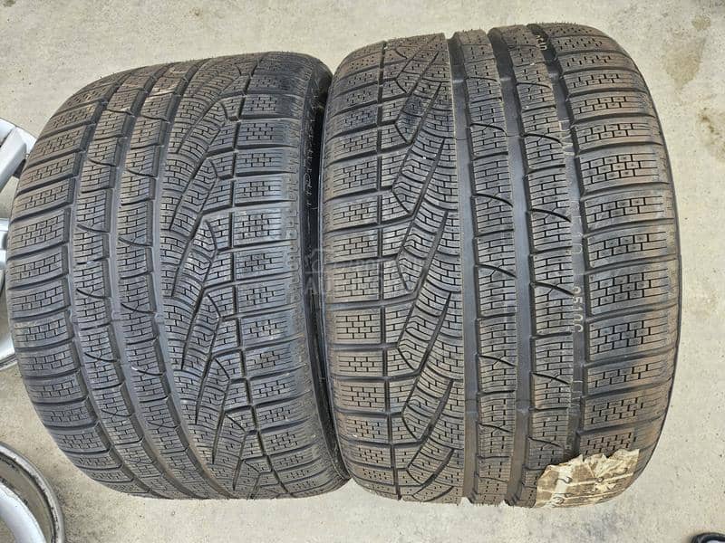 Pirelli 295/30 R19 Zimska