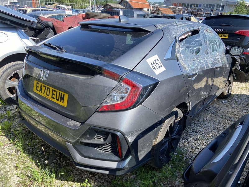 Honda Civic 2021 -  kompletan auto u delovima