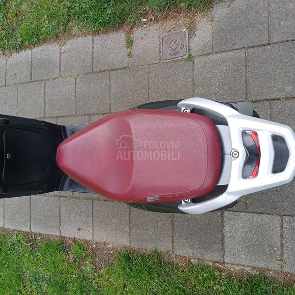 Peugeot tweet