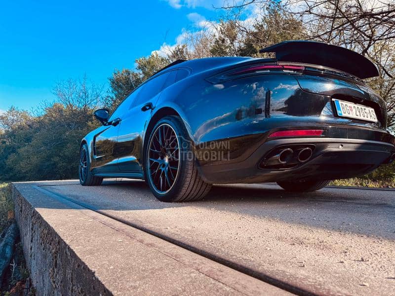 Porsche Panamera 4 S