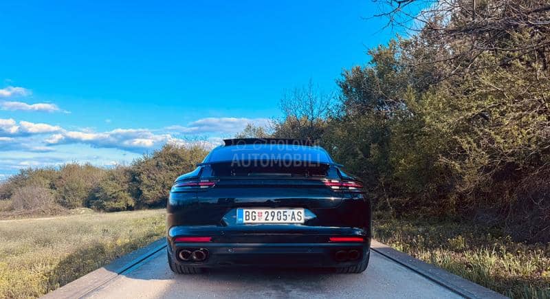 Porsche Panamera 4 S
