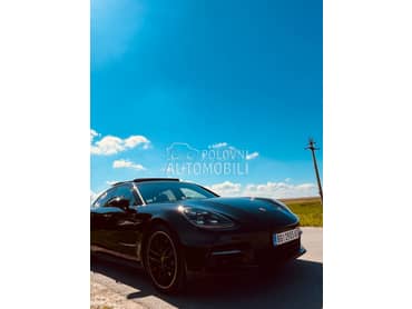 Porsche Panamera 4 S