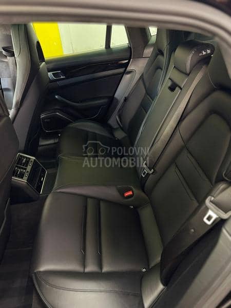 Porsche Panamera 4 S